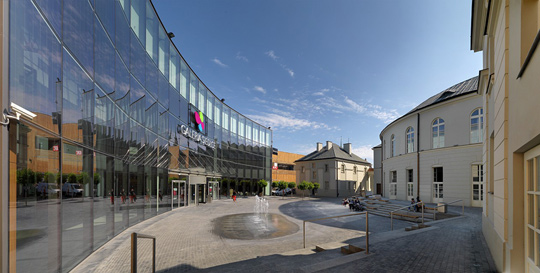 Zintegrowane żaluzje międzyszybowe w nowej Galerii Siedlce Zintegrowane żaluzje międzyszybowe w nowej Galerii Siedlce